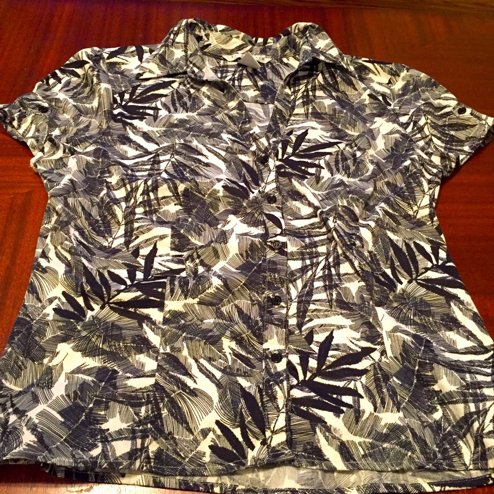 Women’s Hawaiian top size Large Fred David Petite